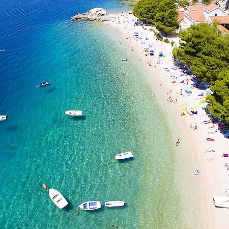 Apartments With A Parking Space Brela, Makarska - 16596 Exteriér fotografie